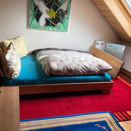 Doppelzimmer Dachgeschoss, Schnelles Wlan, Arbeitsplatz Und Garten Winningen Exterior foto