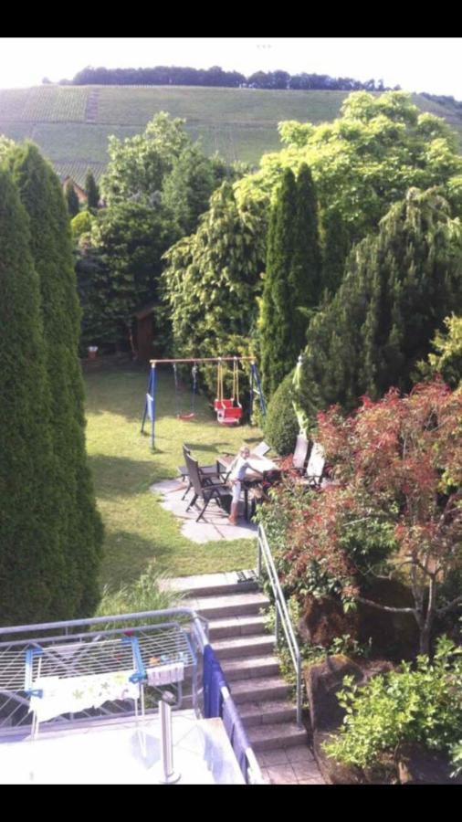 Doppelzimmer Dachgeschoss, Schnelles Wlan, Arbeitsplatz Und Garten Winningen Exterior foto